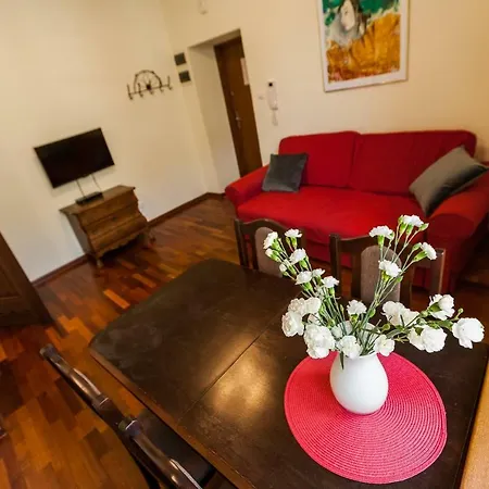 Apartment Vintage Senacka 5