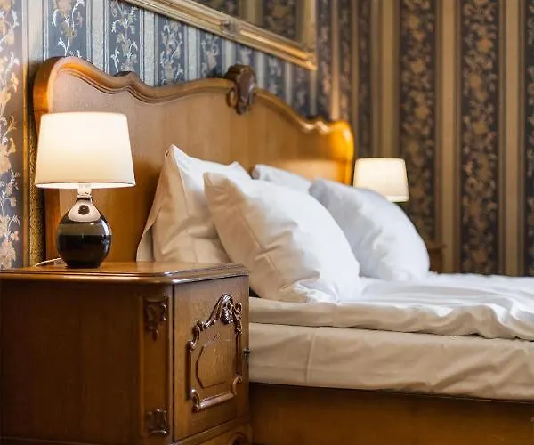 Vintage Senacka 5 דירה